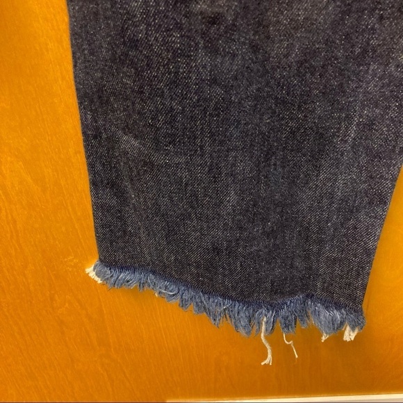 CARMAR Sz 26 High Rise Dark Wash  Raw Distressed Hem Button Fly Ankle Jeans - Picture 9 of 11